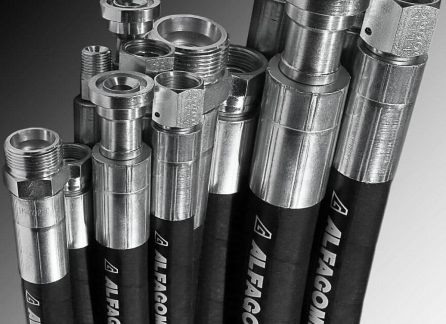 A diverse collection of hydraulic hose fittings and industrial hose fittings providing comprehensive fluid power solutions.